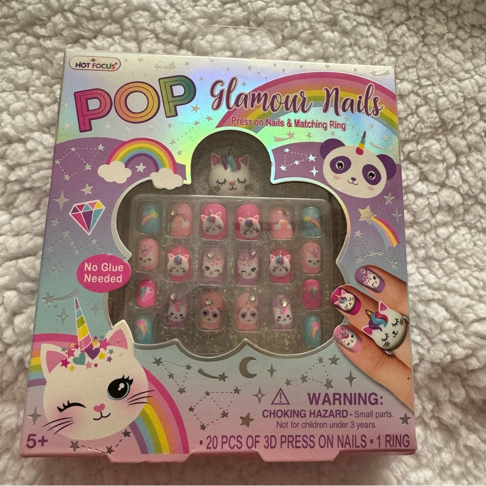 Pop Glamour Nails-NWT***2 for $8***